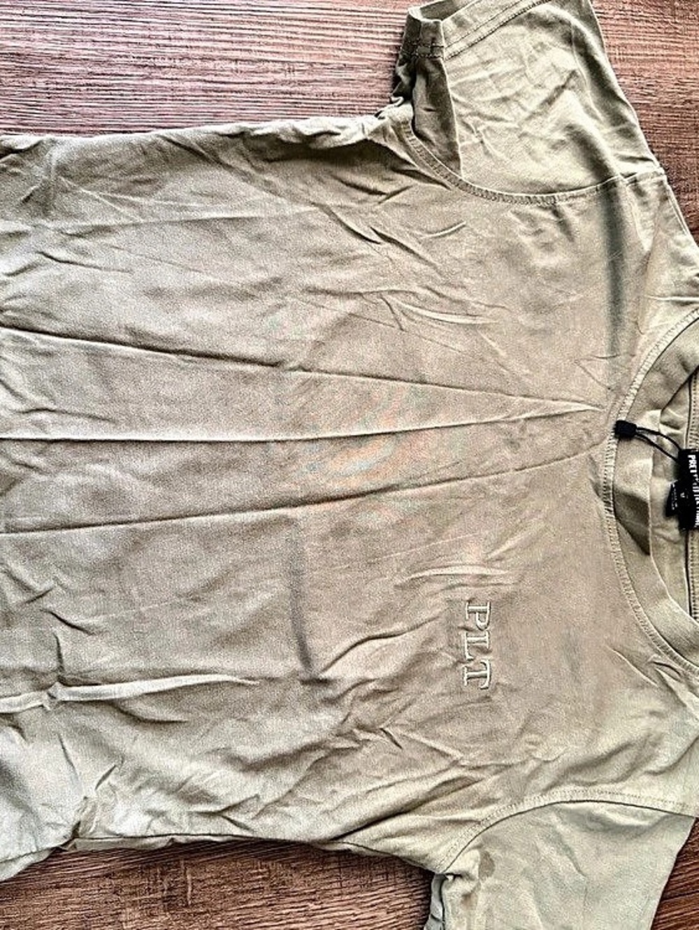 PrettyLittleThing Green Short Sleeve Top Like New